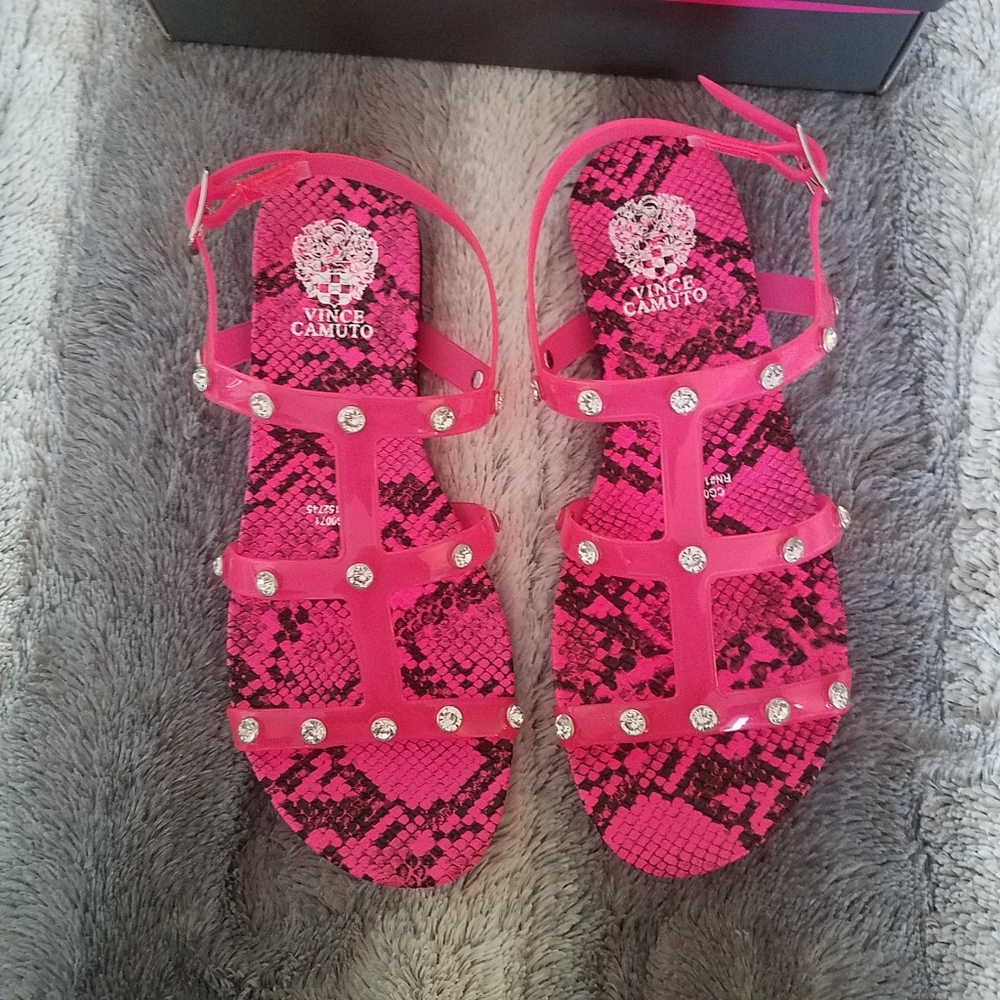 Vince Camuto Jelly Sandals NWT size 4 - Picture 2 of 3